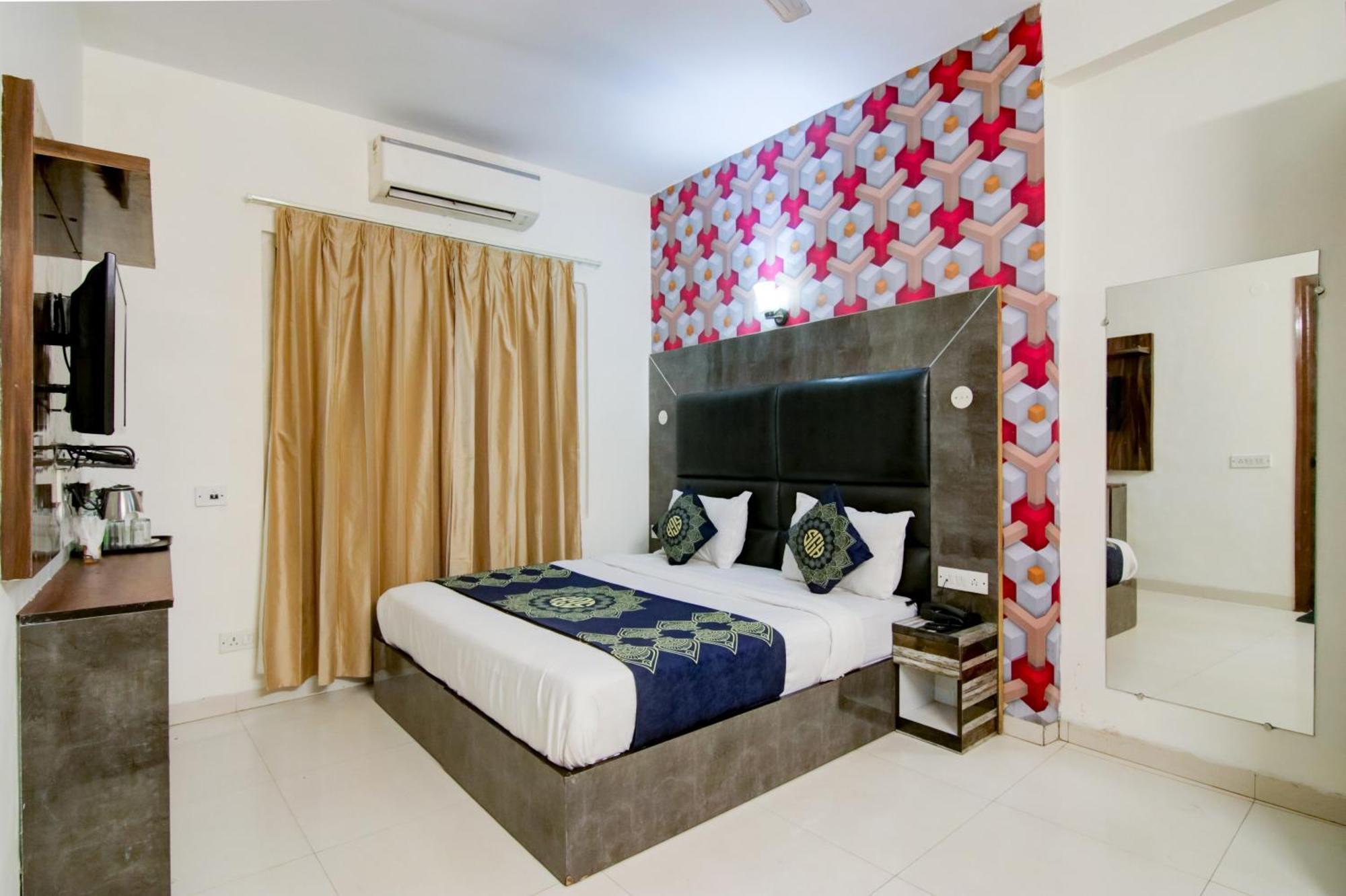 Hotel Smart Signature 3*
